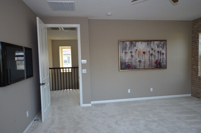Building Photo - 1005 Sea Glass Wy