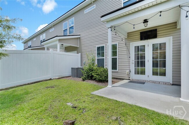 Building Photo - 235 Sonoma Dr