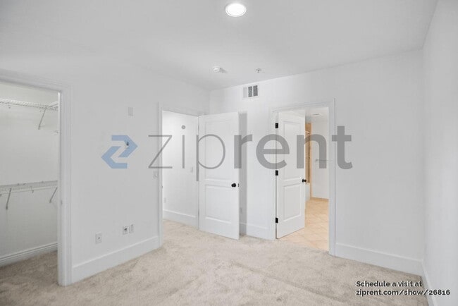 Building Photo - 1310 Creekside Dr