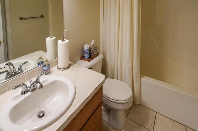 Building Photo - 276 Stone Glen Ct