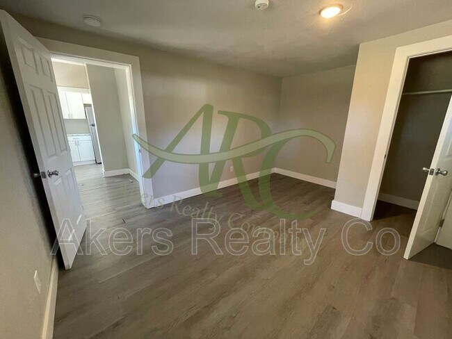 Building Photo - 1404 Beulah Ave