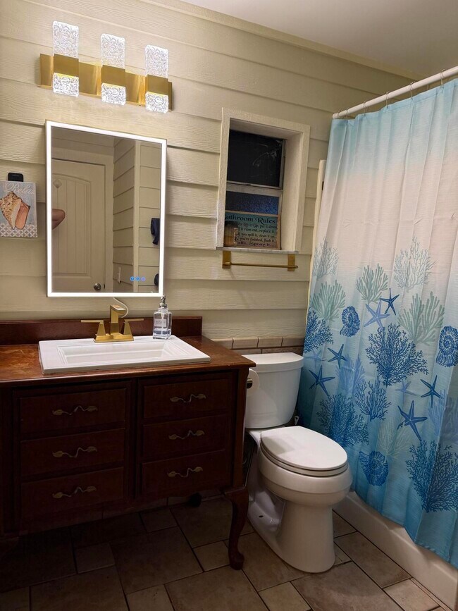 Building Photo - 1207 Australian Ave