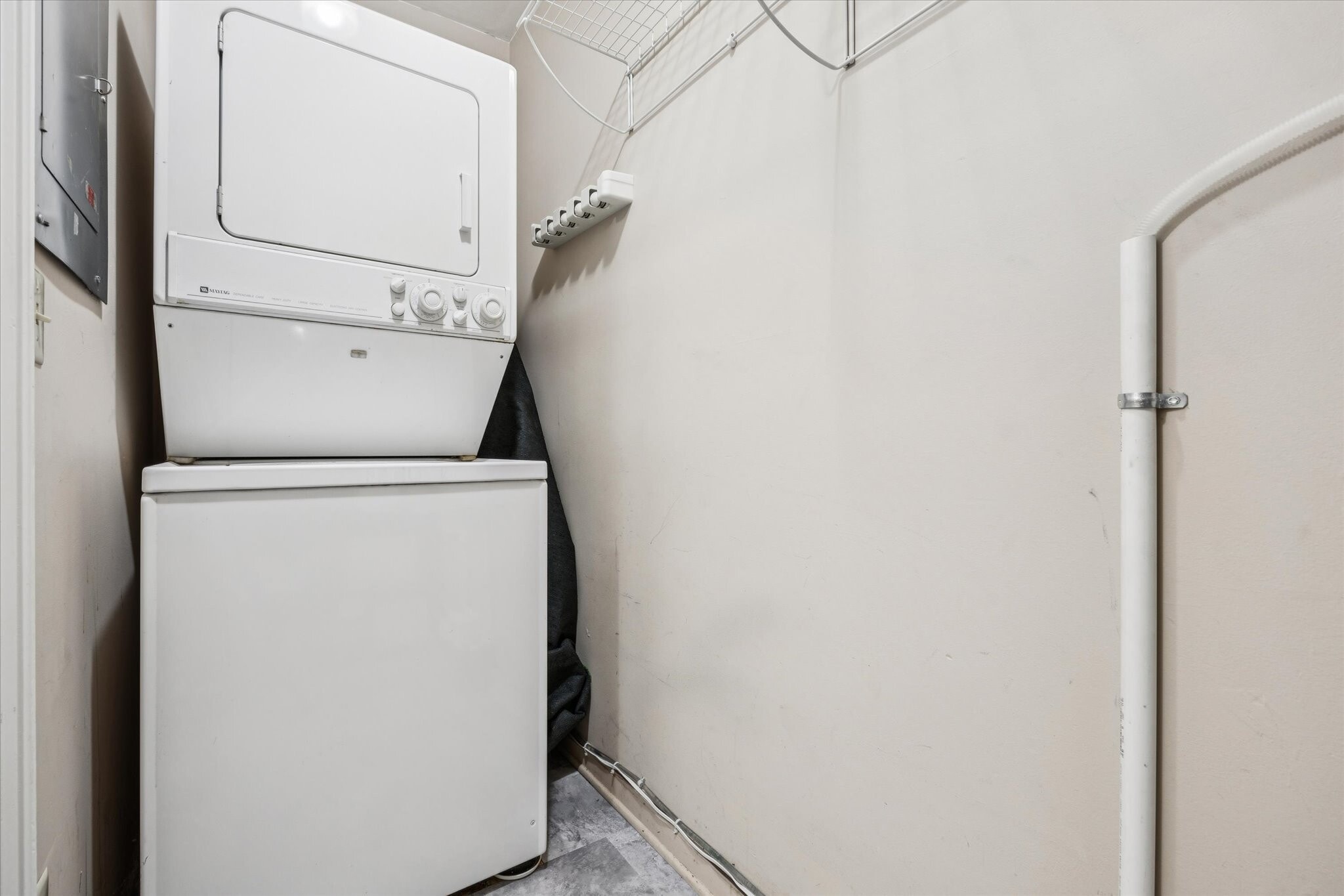Building Photo - 4243 W Bancroft St