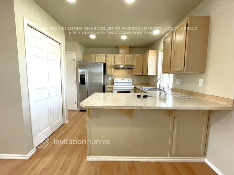Building Photo - 604 Cammarano Ct SW