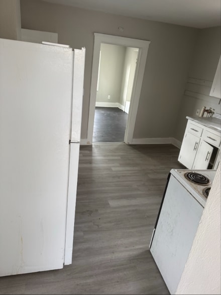 Building Photo - 1421 Long Ave