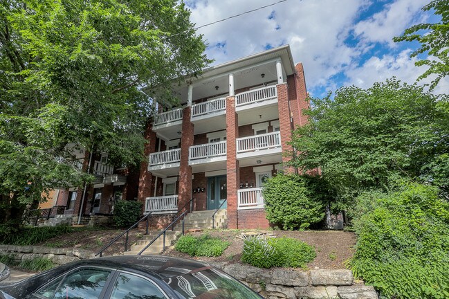 Building Photo - 2710 Holmes St