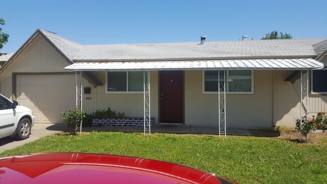 Primary Photo - 3 Bedroom Yuba City Home Coming Available