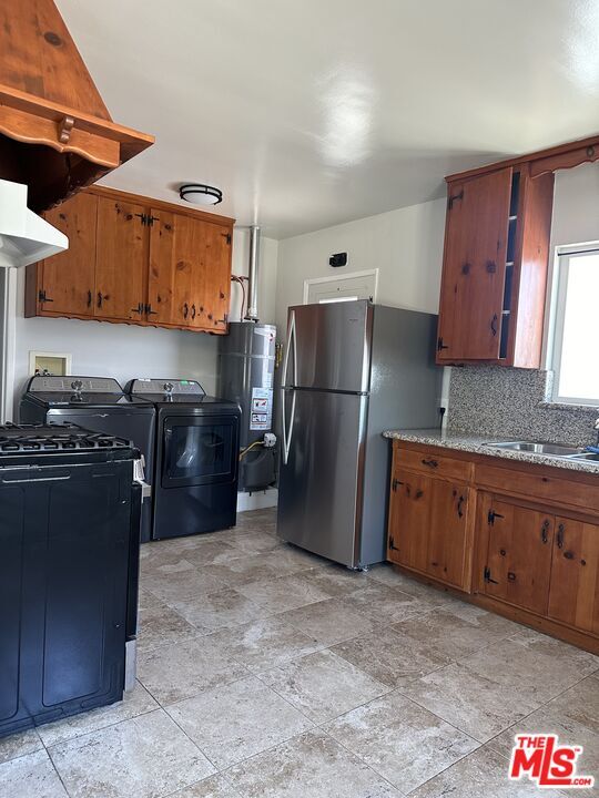 Primary Photo - 22525 Del Valle St