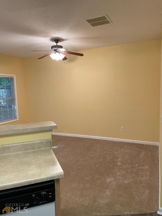 Building Photo - 237 Timber Wolf Trail