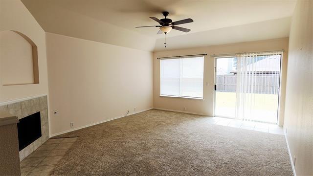 Building Photo - 3003 Elderberry Dr