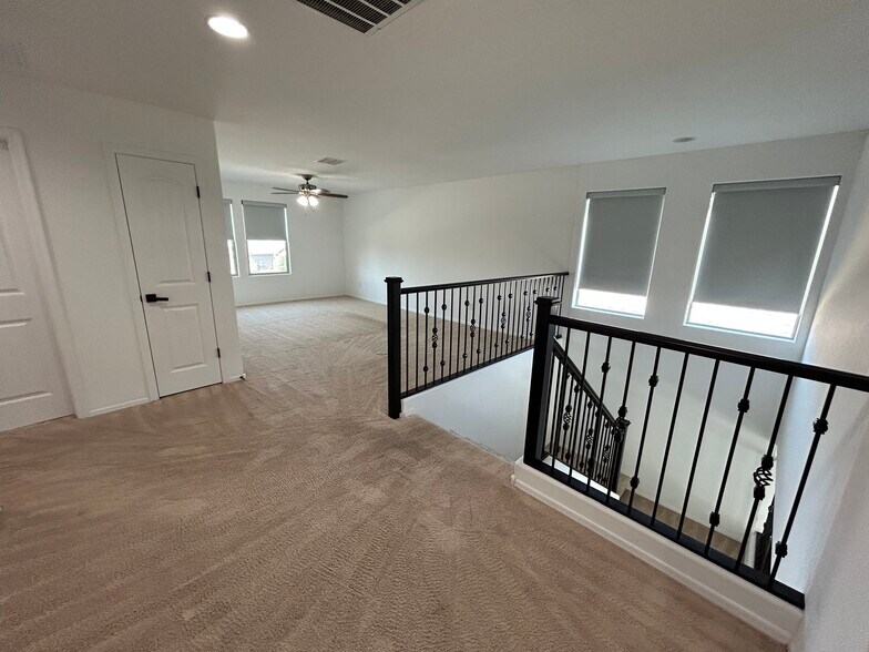 Building Photo - 2323 E Harwell Rd
