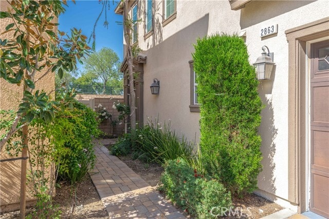 Building Photo - 2863 E Via Terrano
