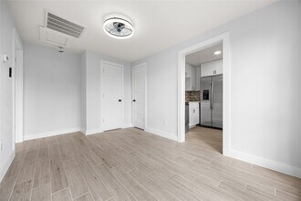 Building Photo - 3229 Holman St