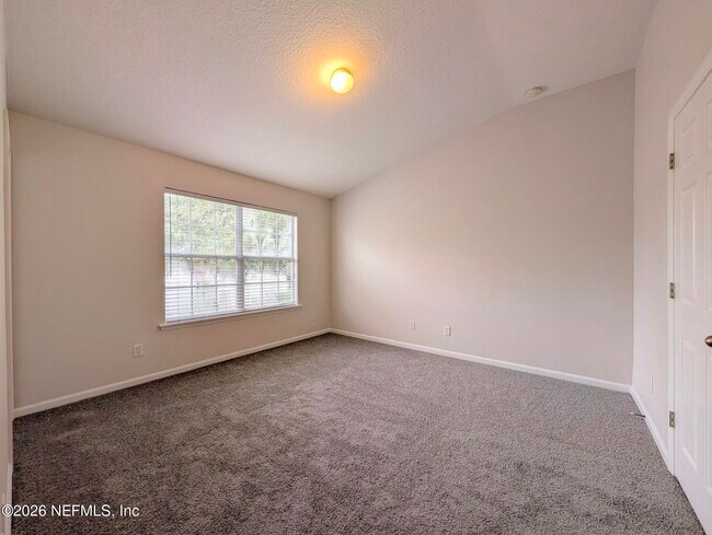 Building Photo - 5792 Sandstone Way