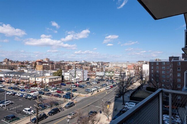 Building Photo - 5701 JFK Blvd E