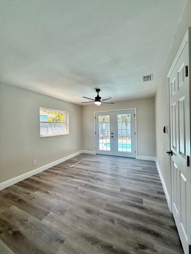 Building Photo - 1735 Michigan Ave NE