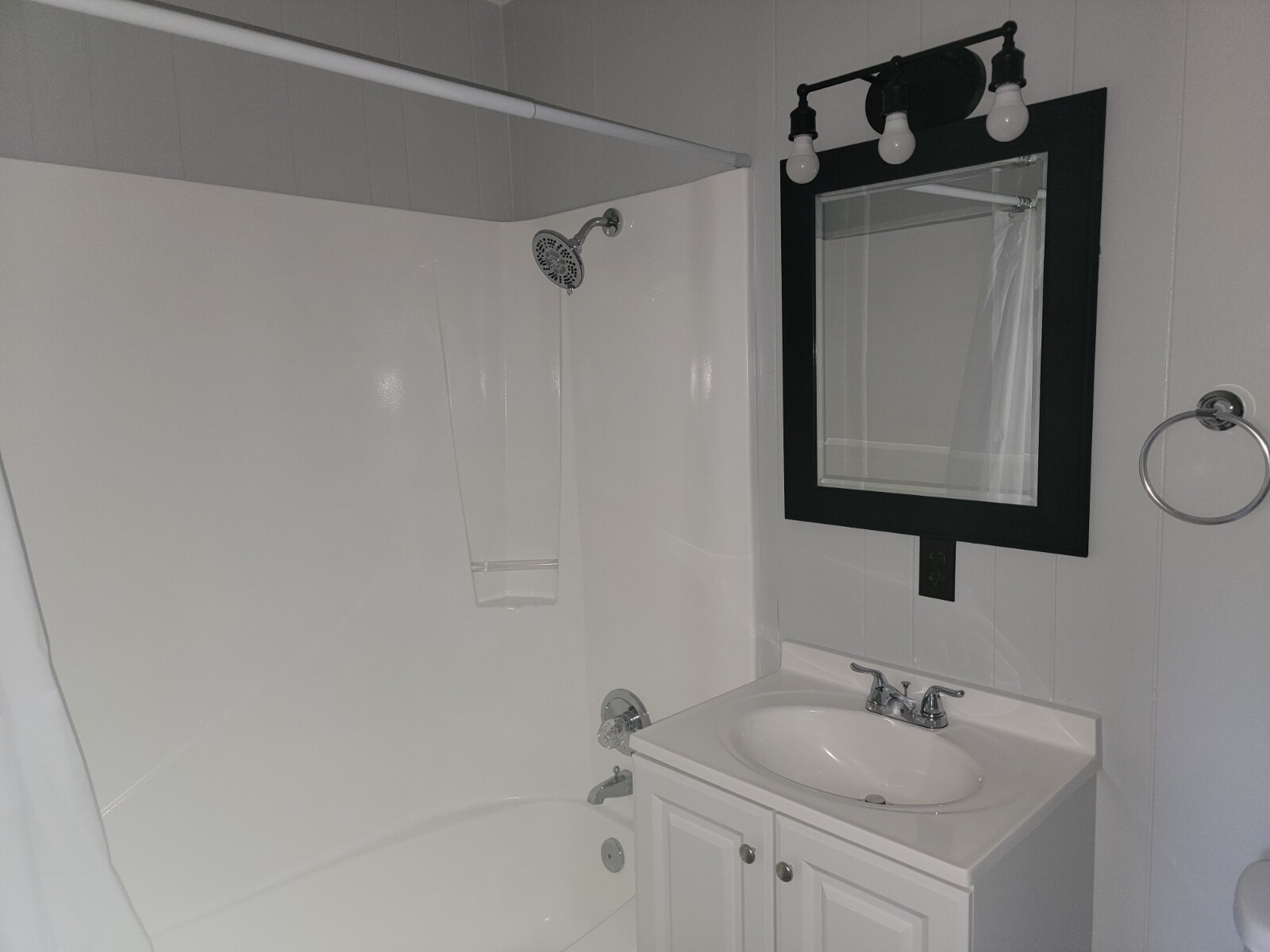 Building Photo - 6529 Chipewa St