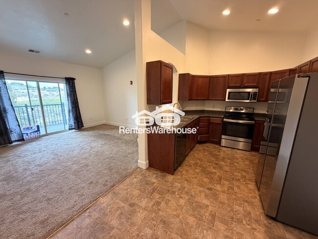 Building Photo - 147 W Spring Hill Way