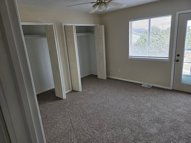 Building Photo - 594 S Maher Dr