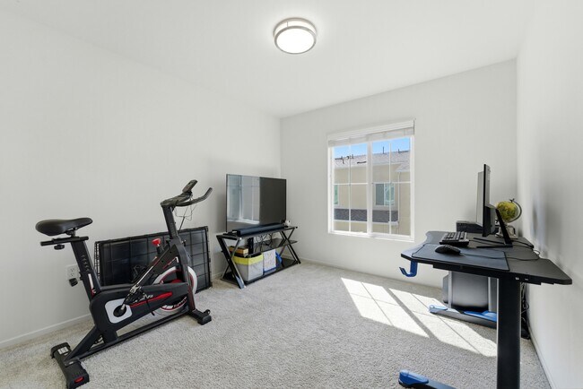 Building Photo - 336 Sweet Pl