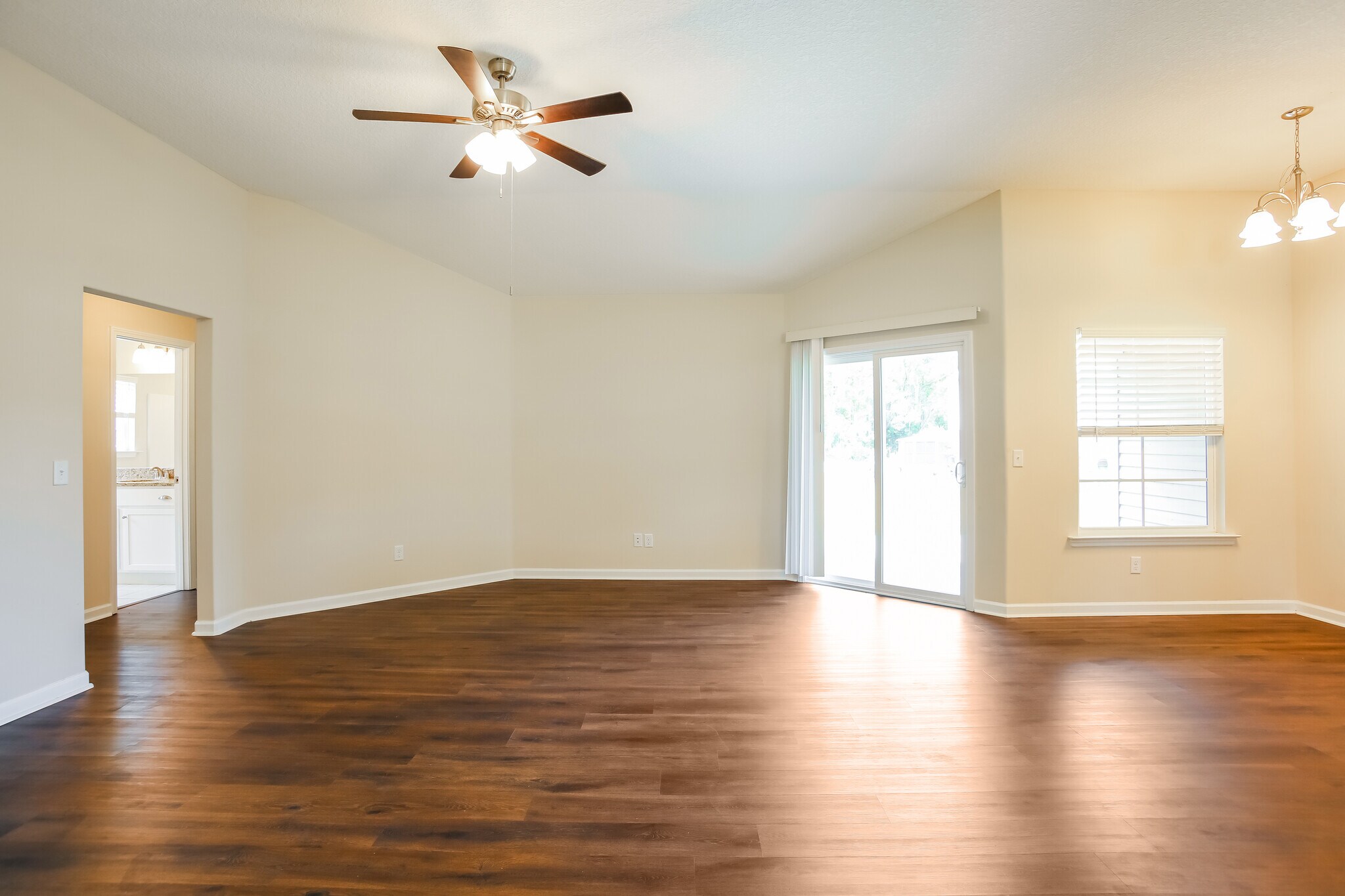 Building Photo - 308 Pecan Pointe Dr