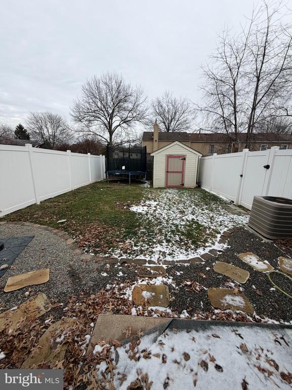 Building Photo - 5 Churchill Cir