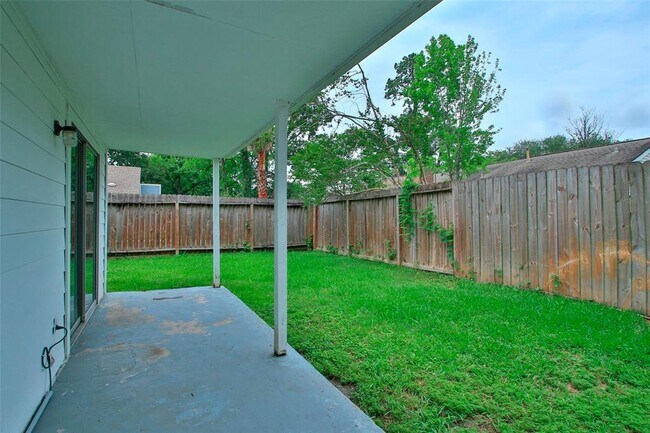 Building Photo - 25710 Pepper Ridge Ln