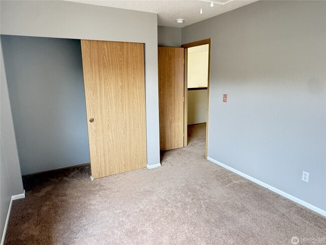 Building Photo - 4725 Concordia Ln SE