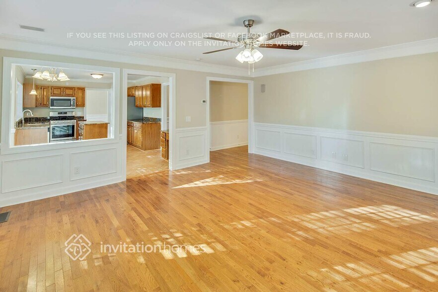 Building Photo - 8807 Doe Path Ln