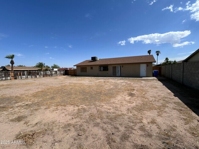 Building Photo - 11102 W Turney Ave