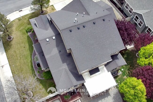Building Photo - 14638 S Quiet Glen Dr
