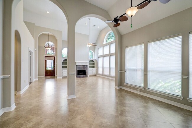 Building Photo - 16403 Knightrider Dr