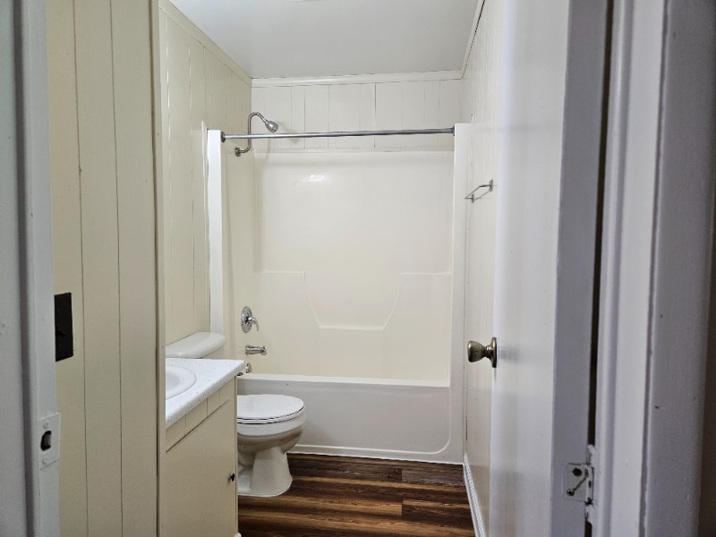 Building Photo - 32 3rd St