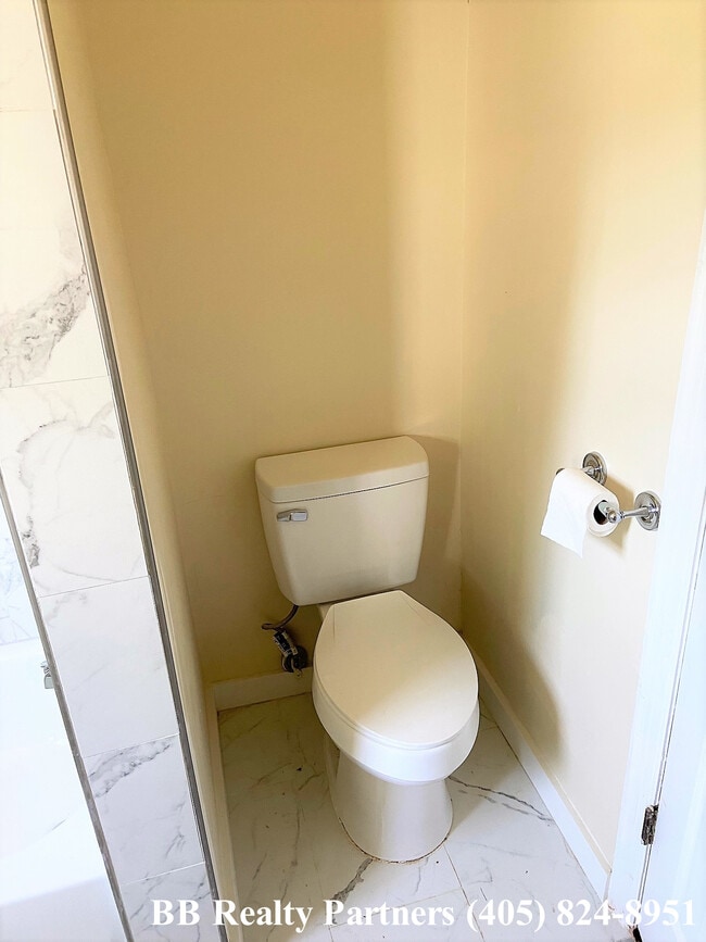 Building Photo - 3528 E 29th St