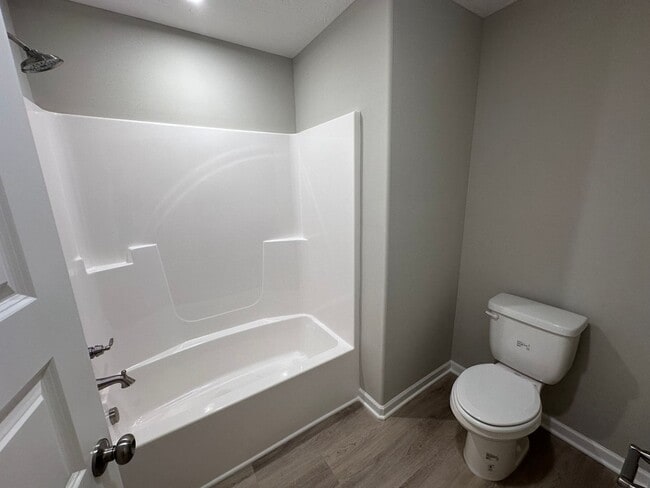 Building Photo - Brand New Townhome In Shelbyville - MOVE I...