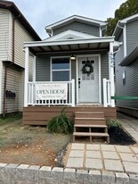 Building Photo - 1842 7th Ave