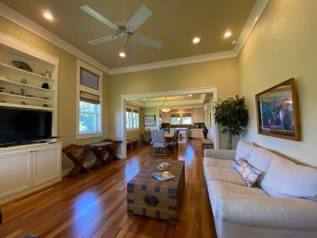 Building Photo - For Rent: Gorgeous 3 Bed, 2 Bath Custom Home & Large Lanai