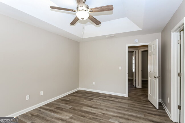 Building Photo - 3846 Kenner Dr SW