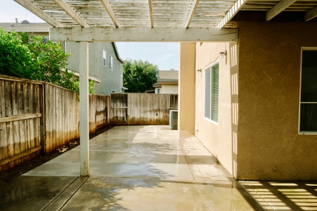 Building Photo - 4096 Laurel Walk Ln