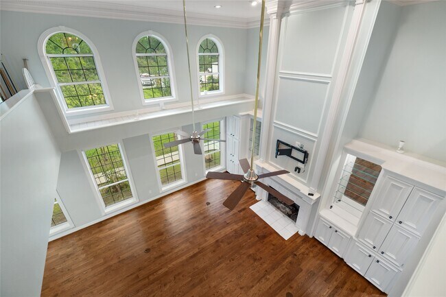 Building Photo - 106 River Oaks Dr