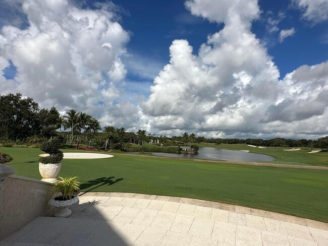 Building Photo - 12980 Vista Isles Dr