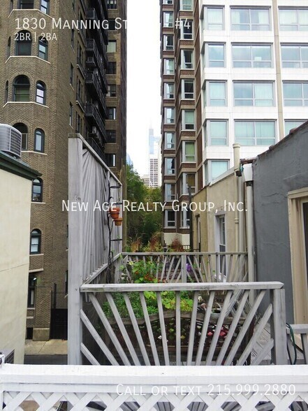 Building Photo - 1830 Manning St