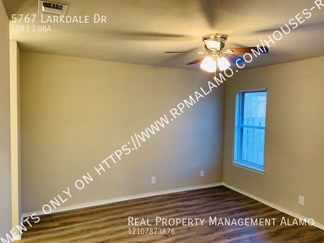 Building Photo - 5767 Larkdale Dr