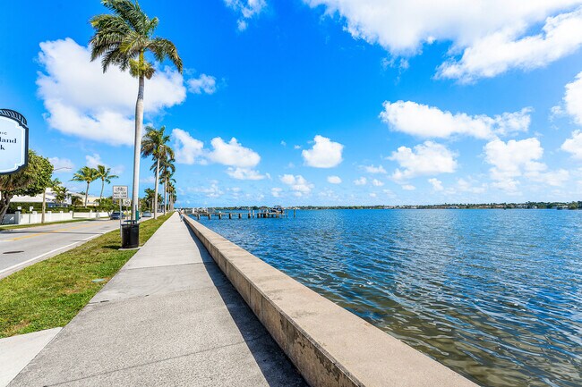 Building Photo - 3511 Washington Rd