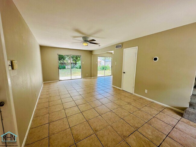 Building Photo - Prestigious Residential Offering: Expansiv...