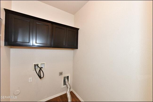 Building Photo - 820 Caterick St