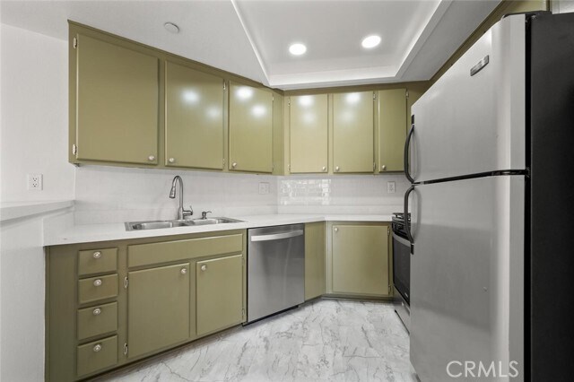 Building Photo - 1048 Calle Del Cerro