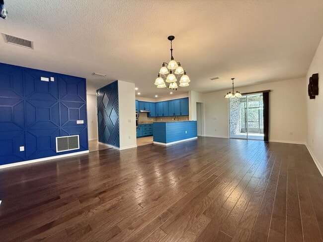 Building Photo - 10551 Park Meadowbrooke Dr