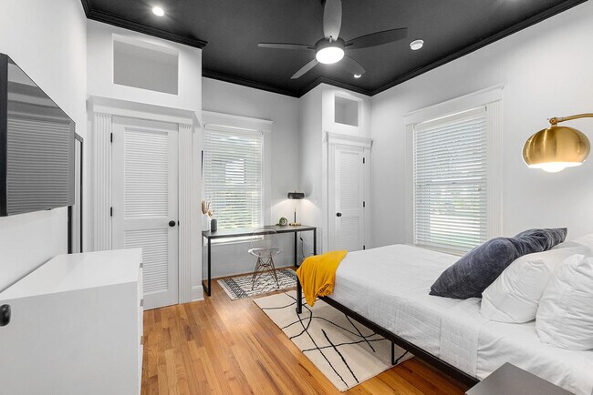 Building Photo - 15 Old Mission Ave