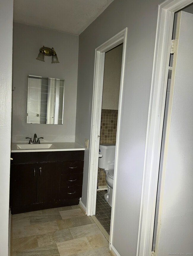 Building Photo - 20 Prospect St